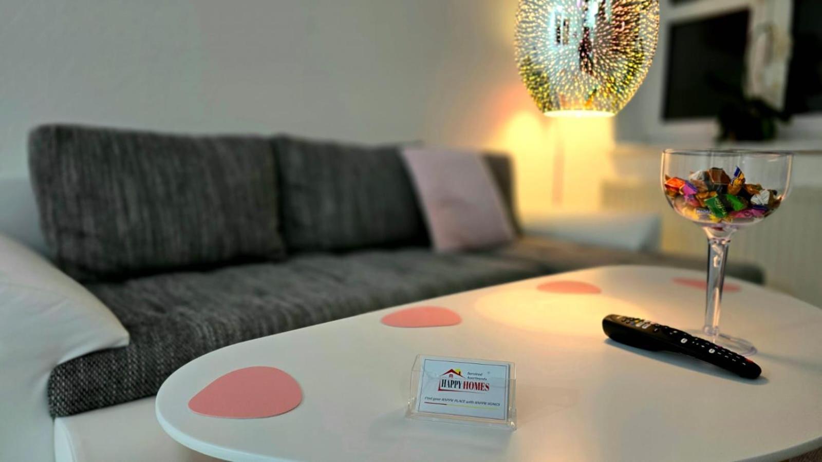 Nidda Happy Homes Pink - Up To 5 - Kueche - W-Lan - Netflix - Honig - Badewanne מראה חיצוני תמונה